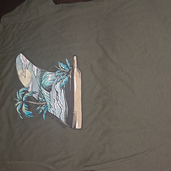 Tshirt - Picture 1 of 2